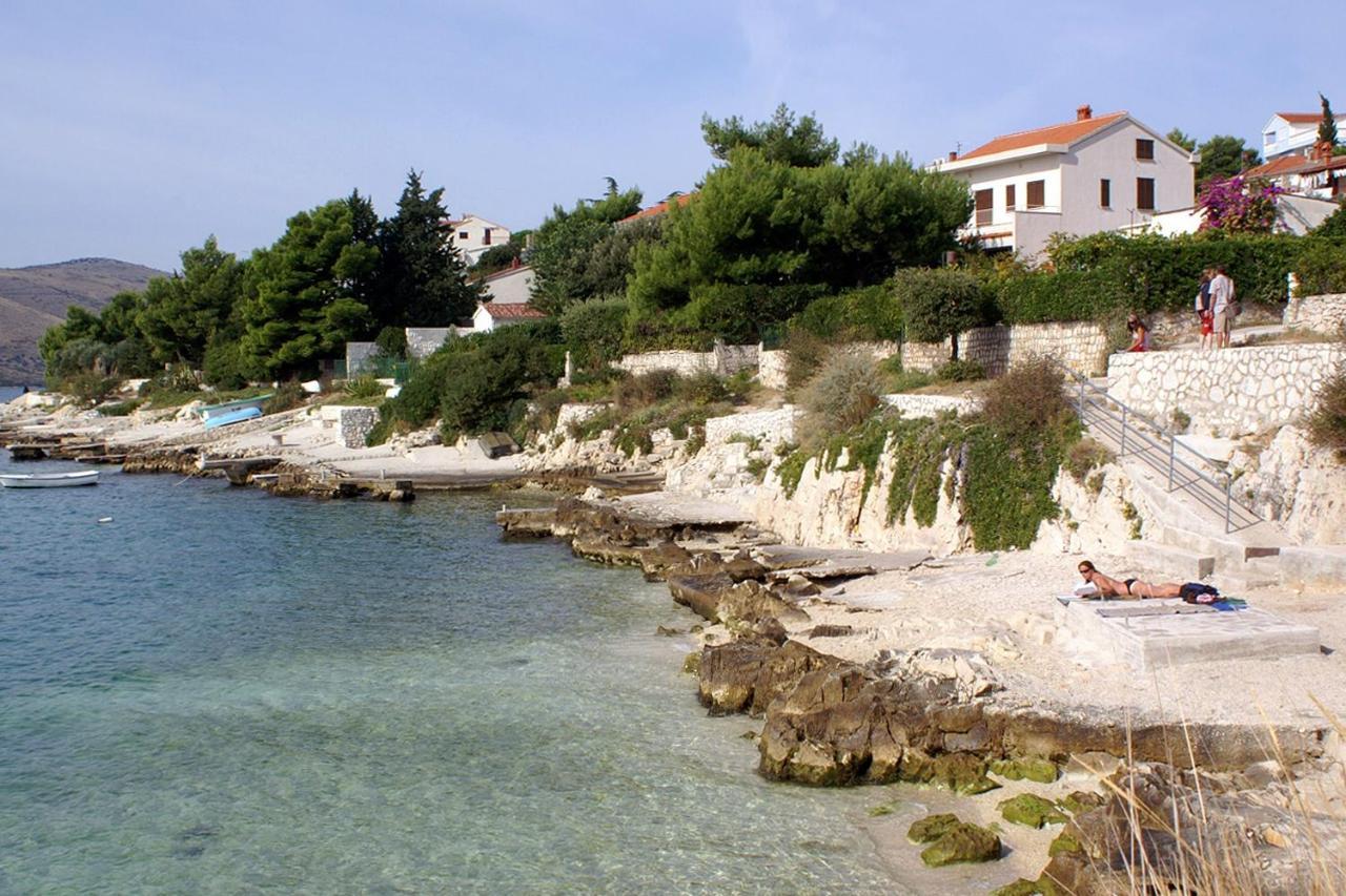 Apartments By The Sea Seget Vranjica, Trogir - 1038 Exterior foto