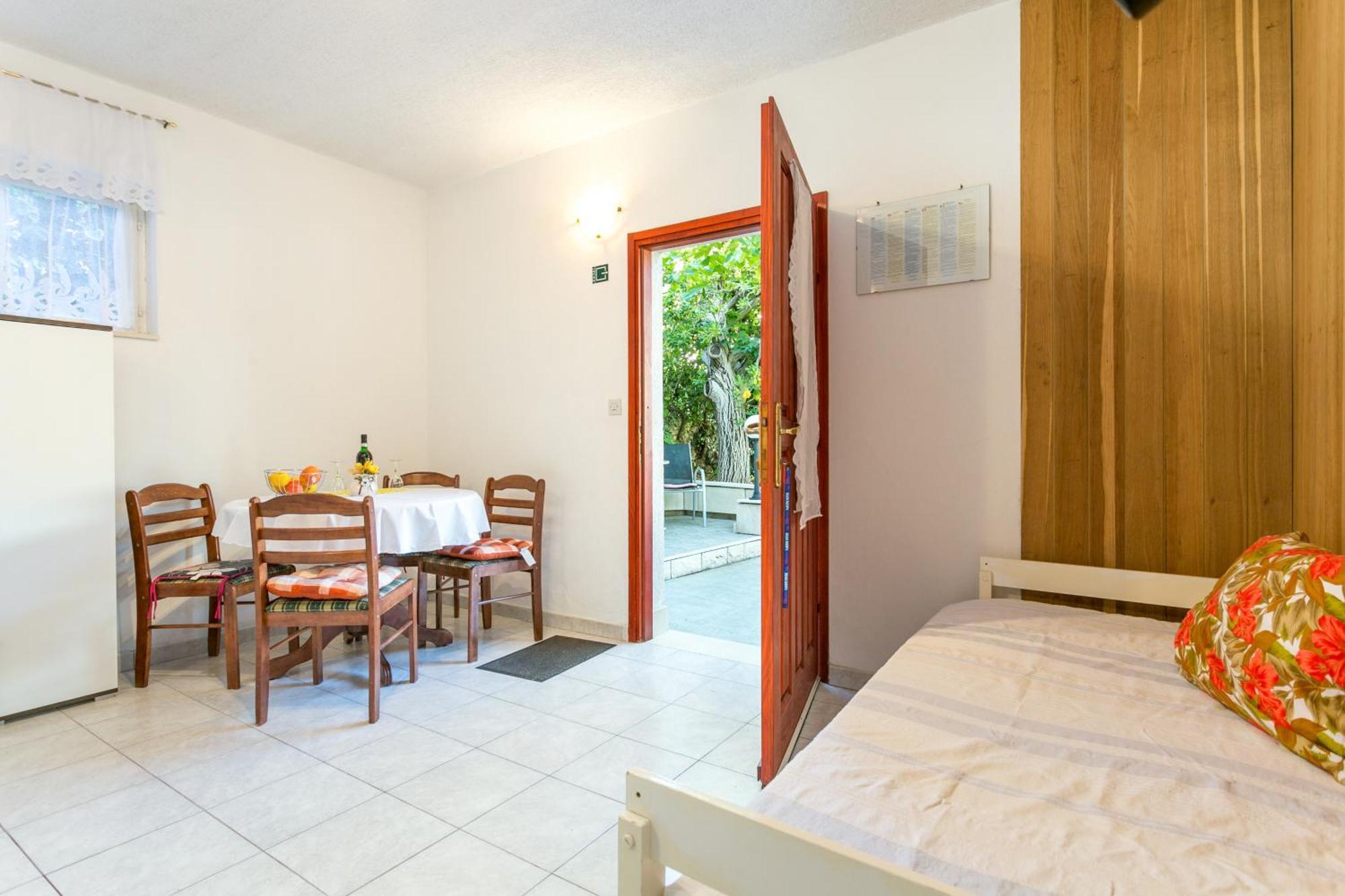 Apartments By The Sea Seget Vranjica, Trogir - 1038 Habitación foto