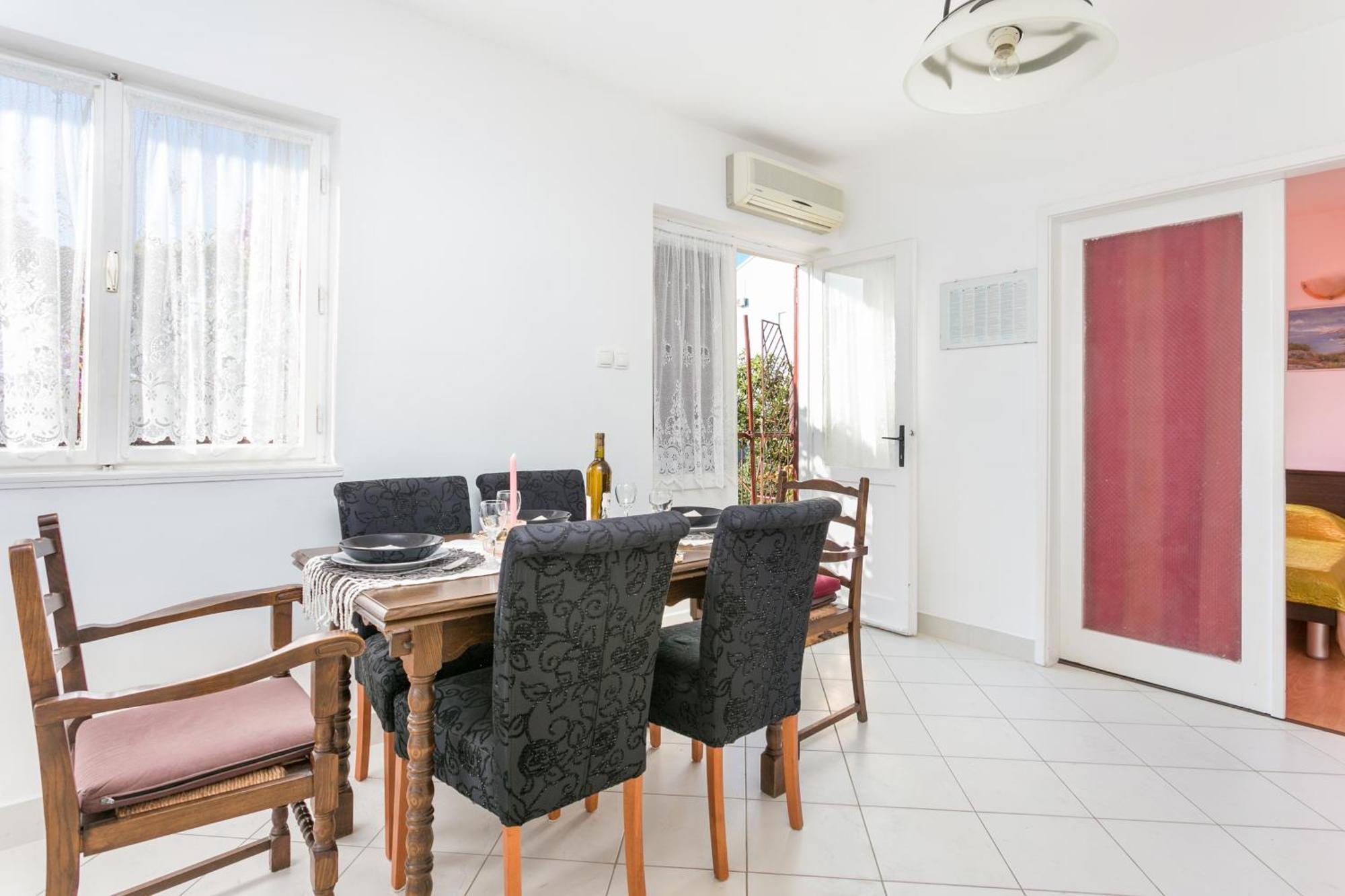 Apartments By The Sea Seget Vranjica, Trogir - 1038 Habitación foto